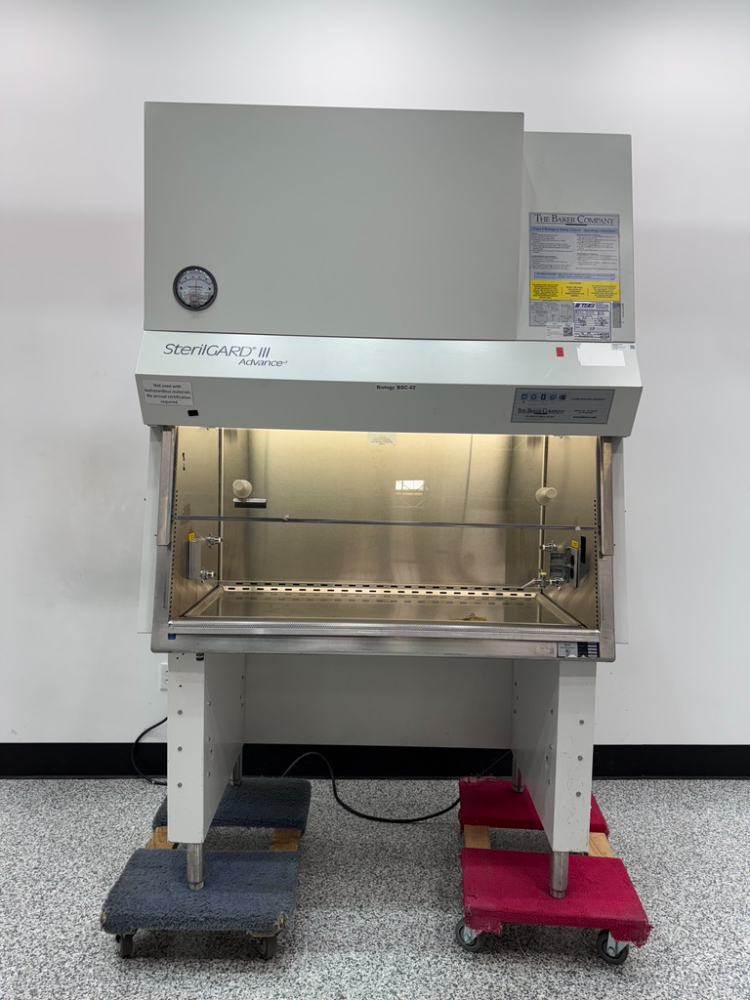 Image of Baker Company SterilGARD III Advance 4' Biosafety Cabinet